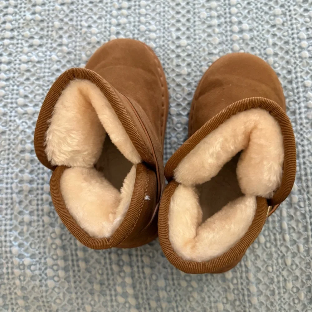 Cozy Tan Toddler Girl Ankle Boots sz 11T